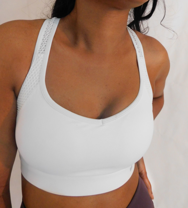 Women's Wireless and Supportive sports bra - Image 3